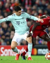  纳格尔斯曼战术革新，拜仁连续十场零封对手  