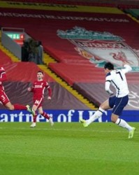  萨拉赫造点加绝杀，利物浦险胜热刺取三分  