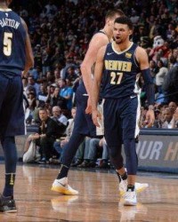  约基奇准三双领衔掘金末节逆转击败太阳