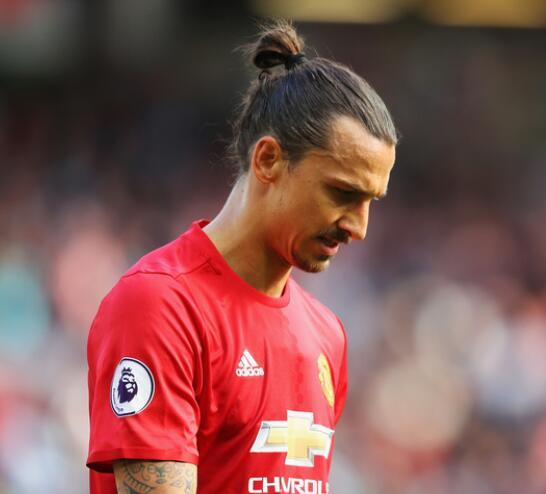  雷恩门将神勇发挥，多次扑救保住球队领先优势