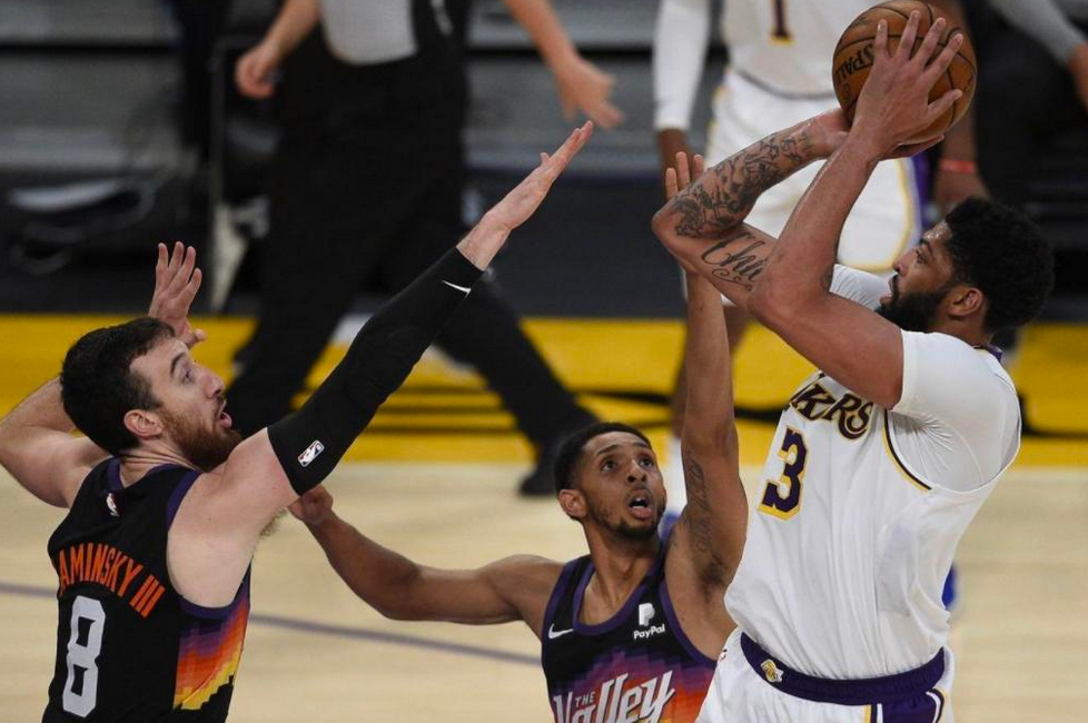  布伦特福德爆冷门，主场力克卫冕冠军曼城